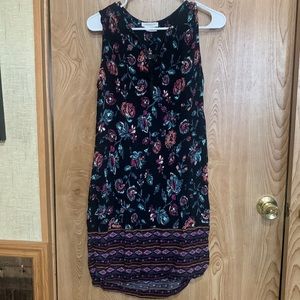 Like new! BeachLunchlounge super cute sleeveless dress. Size small.